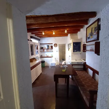 Eagles Nest House *